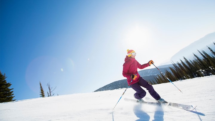 woman skiing