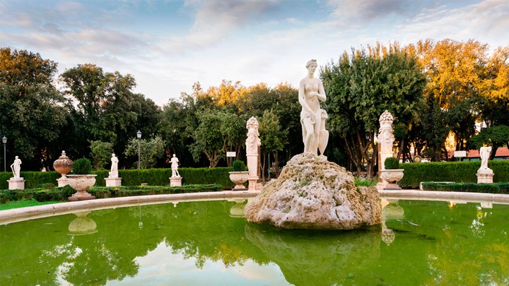 fountain in rome