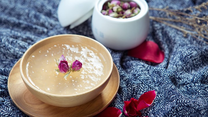 birds nest soup with roses