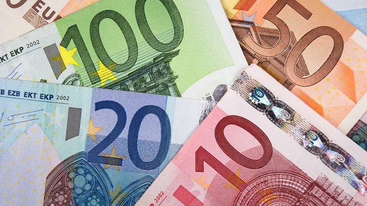 euro bank notes