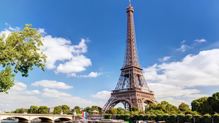 eiffel tower